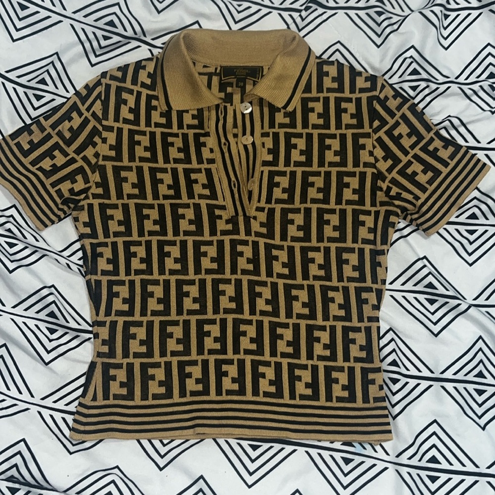 Authentic Fendi Crop top size 38 best fit S-M